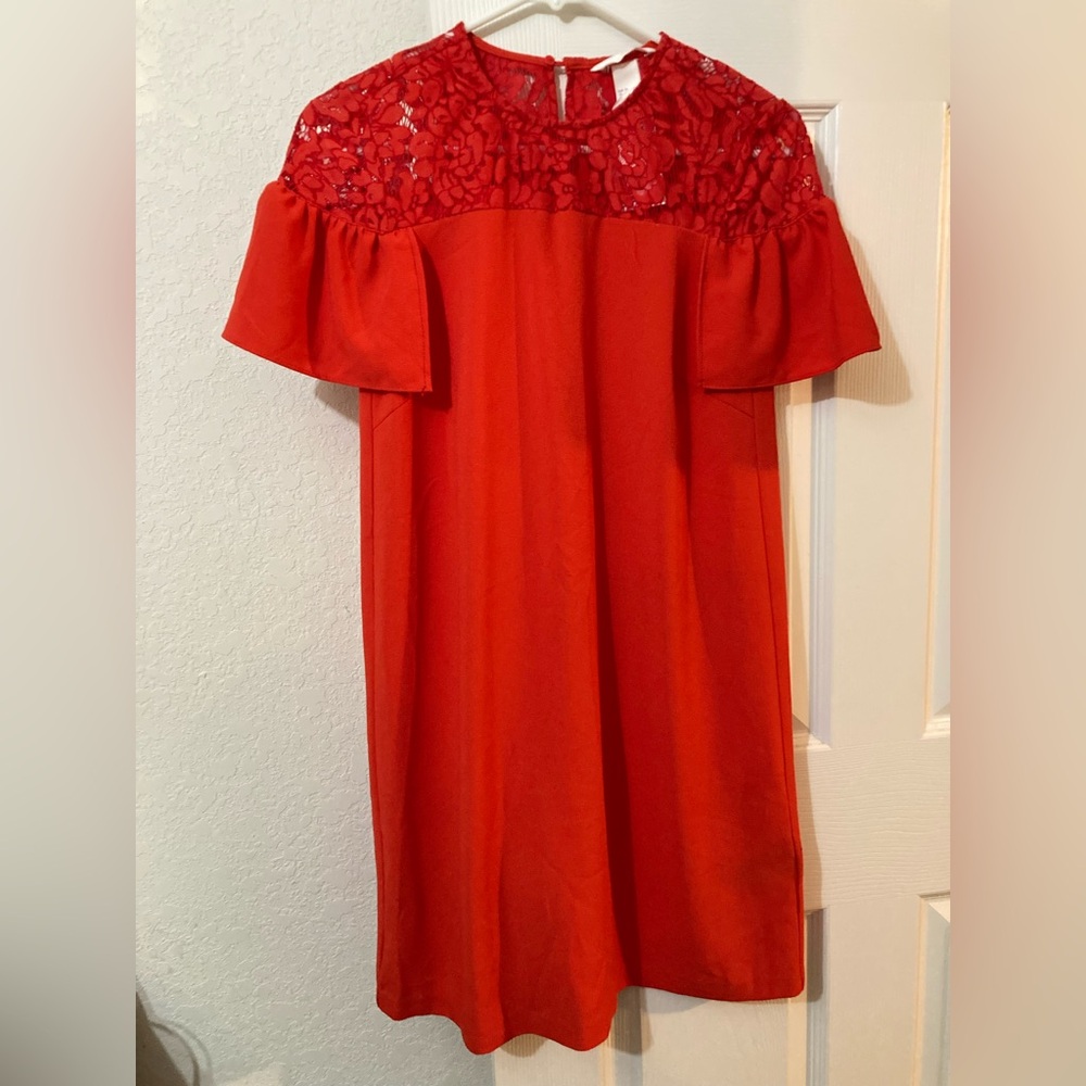 NWT H&M Red shift dress with lace neckline size US 4